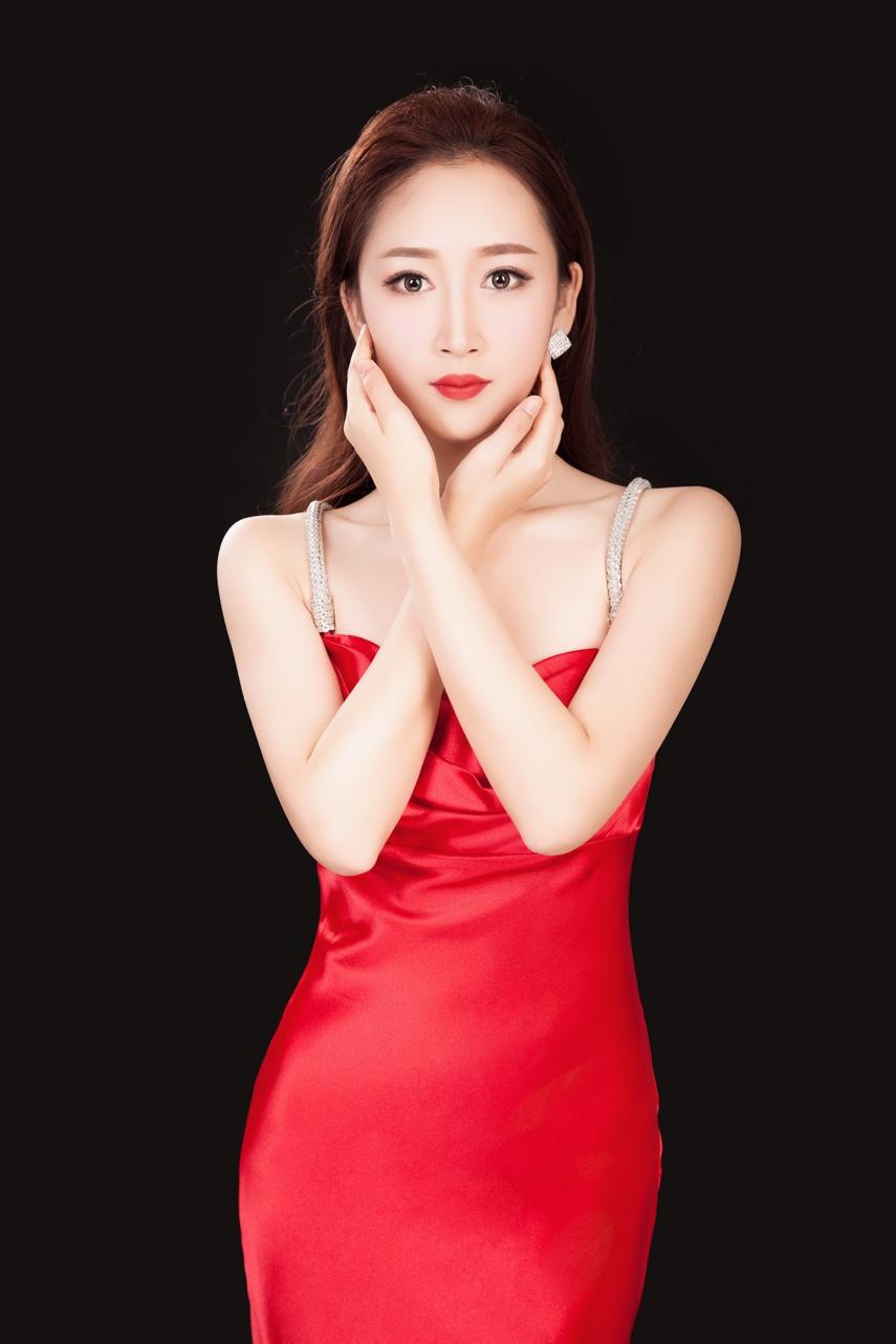 高嘉彩